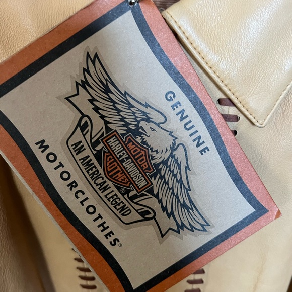 Women’s Leather Harley Davidson Jacket - Picture 3 of 9